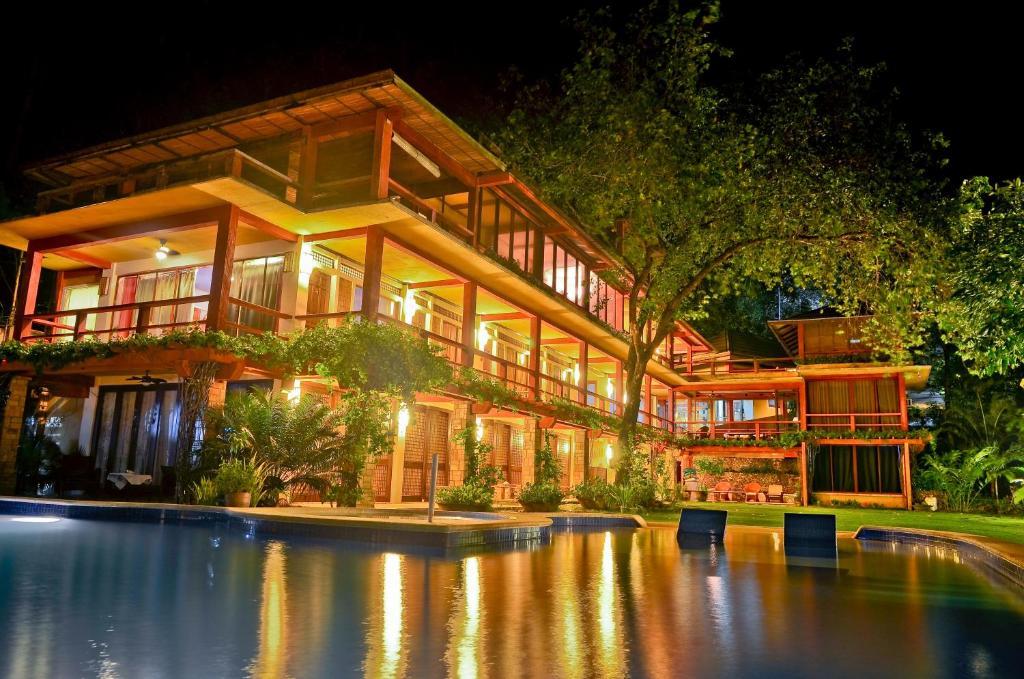 Punta Bulata White Beach Resort & Spa Cauayan  Exterior foto