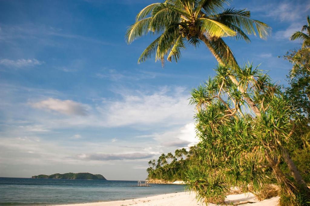 Punta Bulata White Beach Resort & Spa Cauayan  Exterior foto