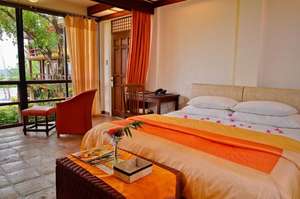Punta Bulata White Beach Resort & Spa Cauayan  Exterior foto